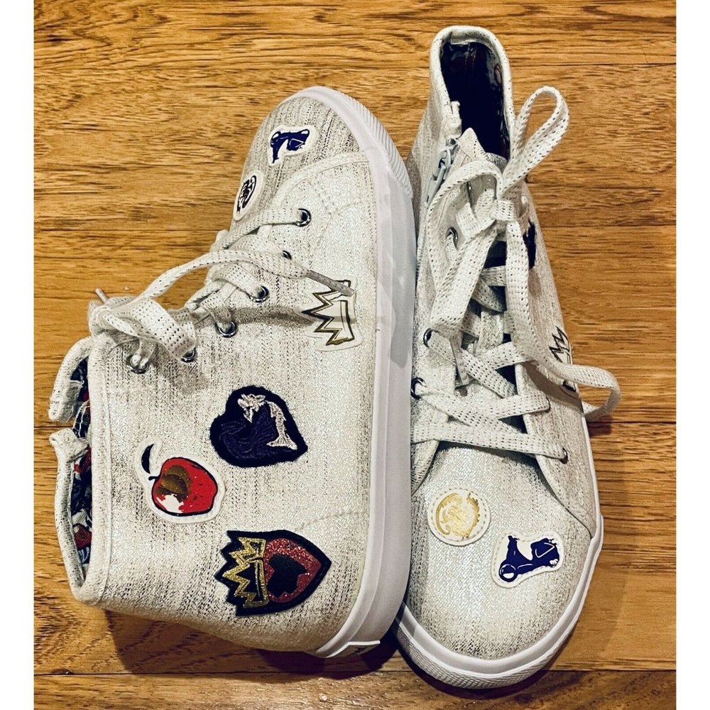 Disney D-Signed Silver Tennis shoes - NEW- Size 3